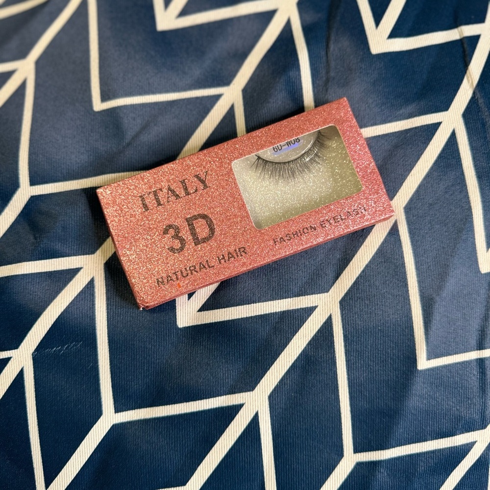 Strip Lashes